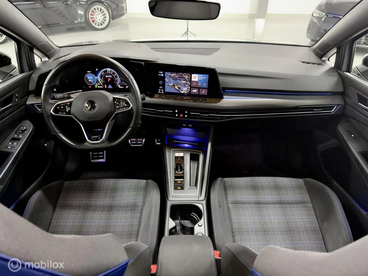 1.4 eHybrid GTE | Pano | Mistlampen | 19" | IQ | Black Style | Stoel- & Stuurverwarming | ACC | Apple- & Android CarPlay | 245PK