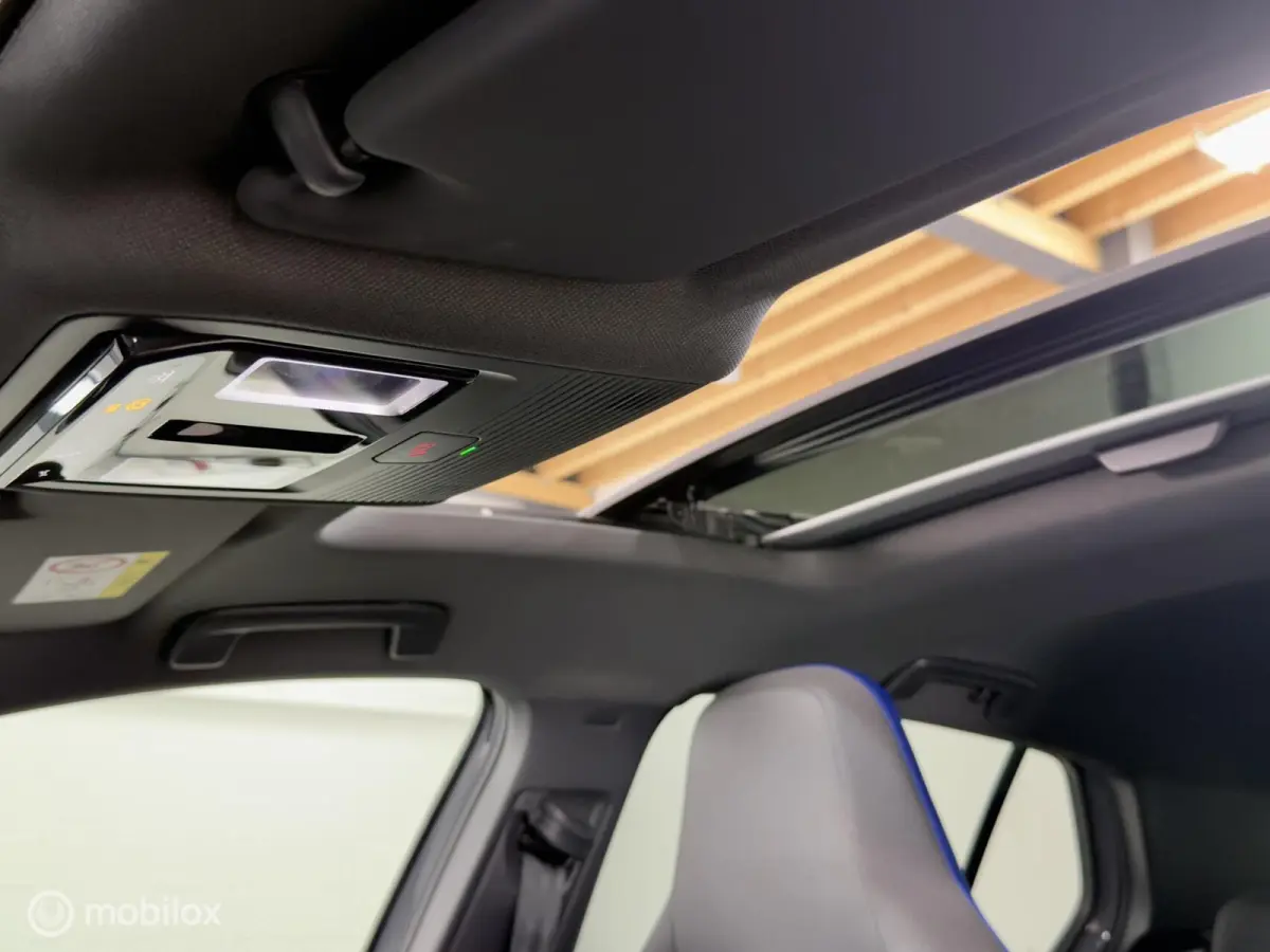 1.4 eHybrid GTE | Pano | Mistlampen | 19" | IQ | Black Style | Stoel- & Stuurverwarming | ACC | Apple- & Android CarPlay | 245PK