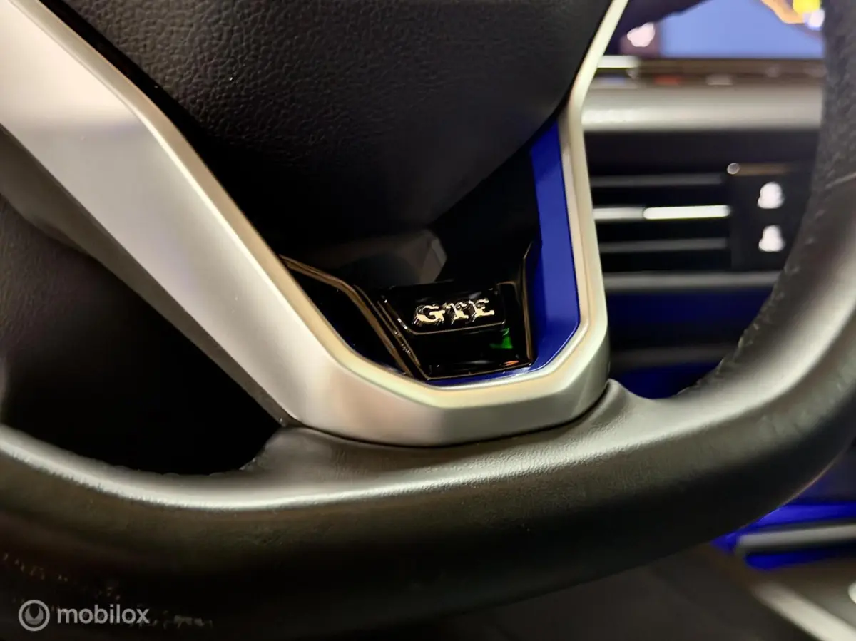 1.4 eHybrid GTE | Pano | Mistlampen | 19" | IQ | Black Style | Stoel- & Stuurverwarming | ACC | Apple- & Android CarPlay | 245PK