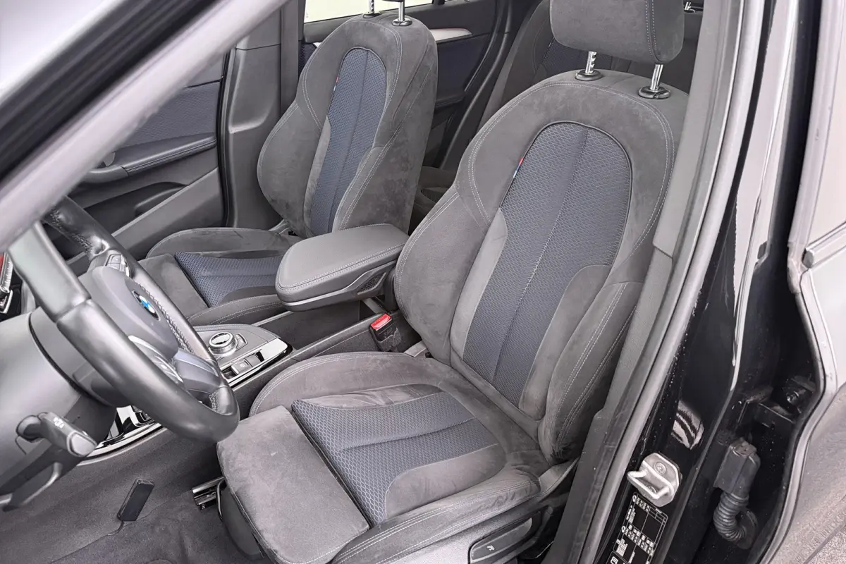 XDrive20i 192 PK High Exe. M-Sport Pano-dak Carplay Camera