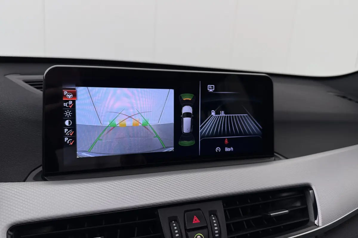 XDrive20i 192 PK High Exe. M-Sport Pano-dak Carplay Camera