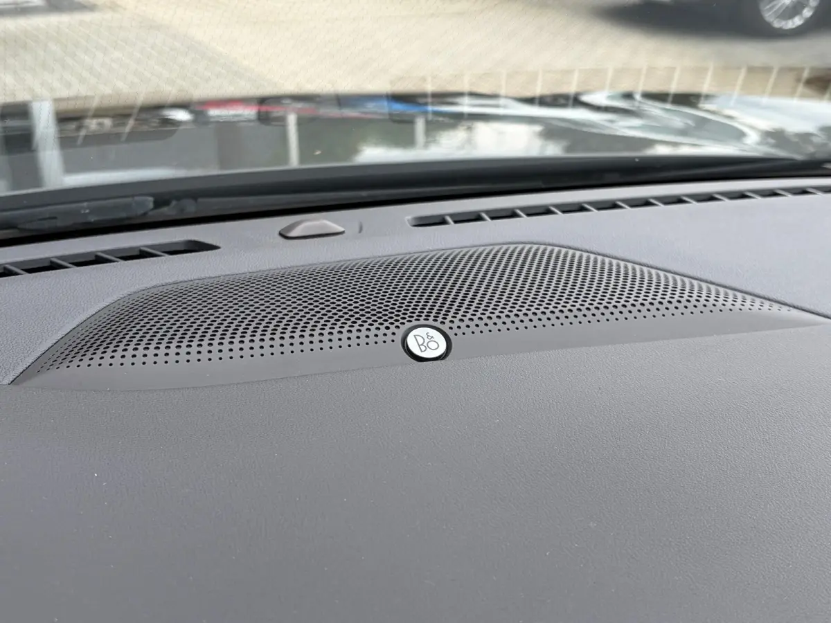 2.5 PHEV 225 PK Vignale | 87% SOH| TREKHAAK| ELEK. SCHUIF-/KANTELDAK| LEDER MET GEHEUGEN| ELEK. ACHTERKLEP| STUUR, STOEL, VOORRUIT EN ACHTERBANK VERWARMING| KEYLESS ENTRY & START| FULL LED| 