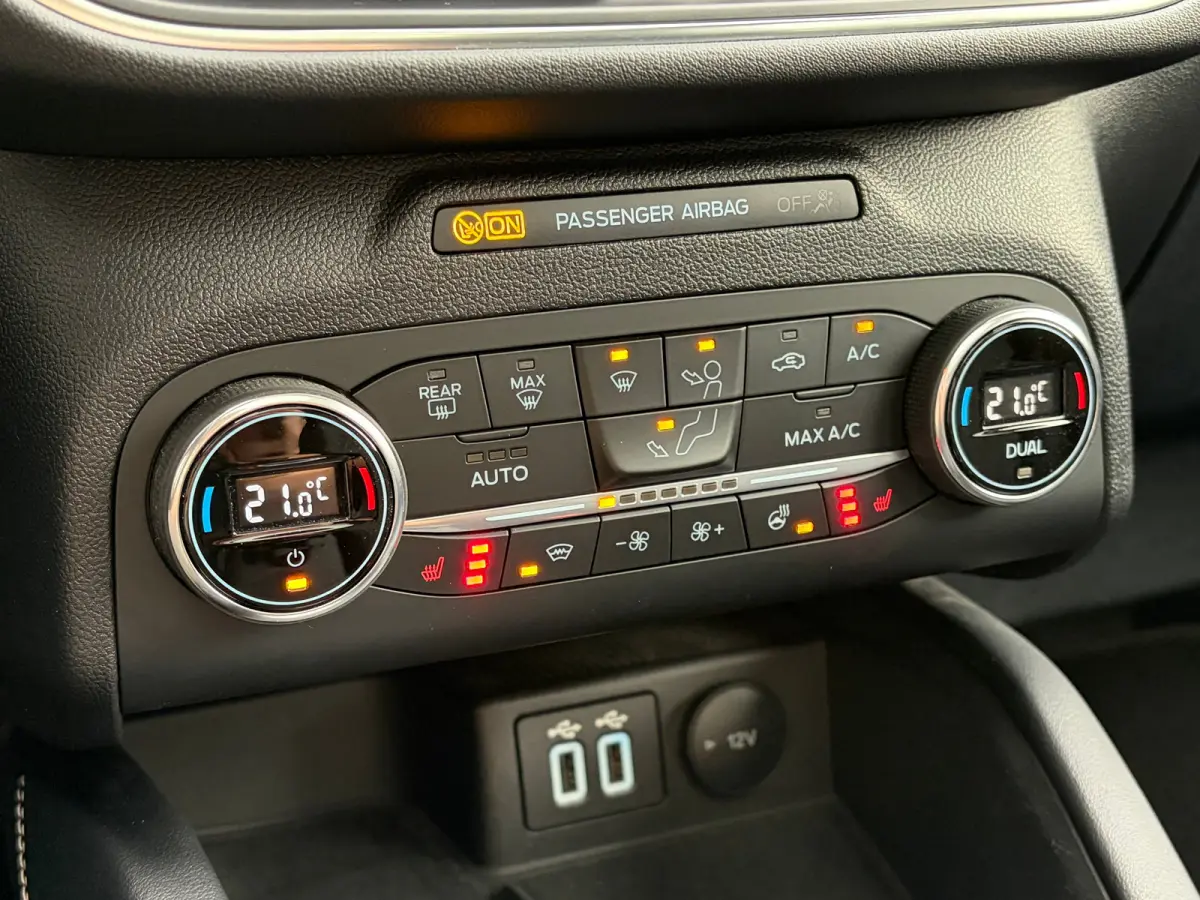 2.5 PHEV 225 PK Vignale | 87% SOH| TREKHAAK| ELEK. SCHUIF-/KANTELDAK| LEDER MET GEHEUGEN| ELEK. ACHTERKLEP| STUUR, STOEL, VOORRUIT EN ACHTERBANK VERWARMING| KEYLESS ENTRY & START| FULL LED| 