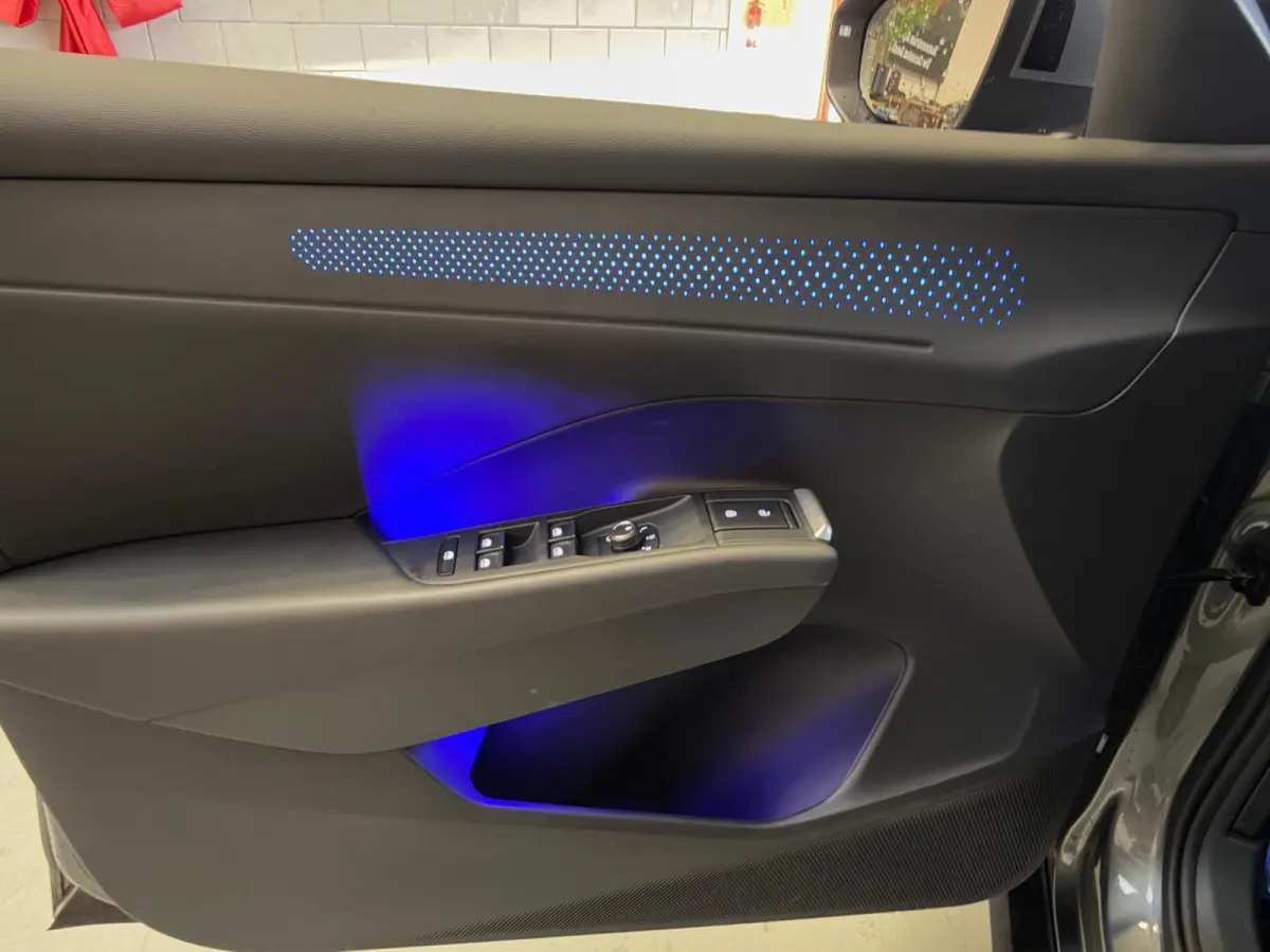 1.5 TSI R-Line Edition Apple Carplay, Adap. cruise, Stoel/stuurverwarming, Sfeerverlichting, full led