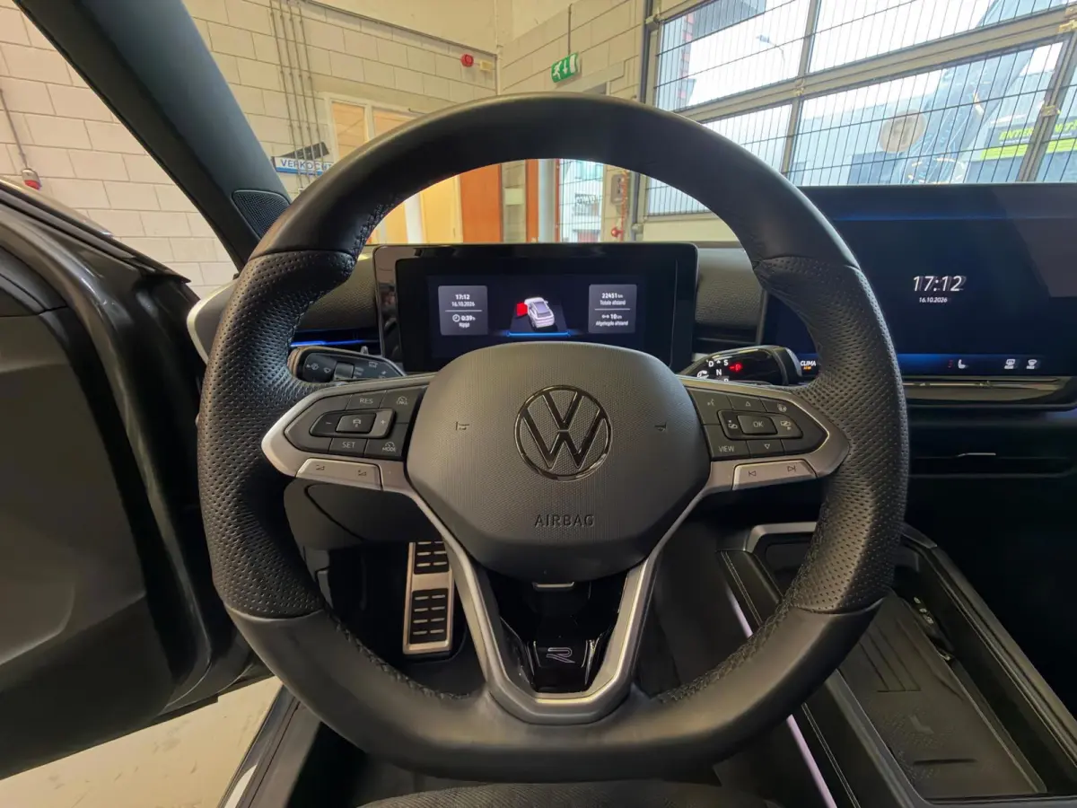 1.5 TSI R-Line Edition Apple Carplay, Adap. cruise, Stoel/stuurverwarming, Sfeerverlichting, full led