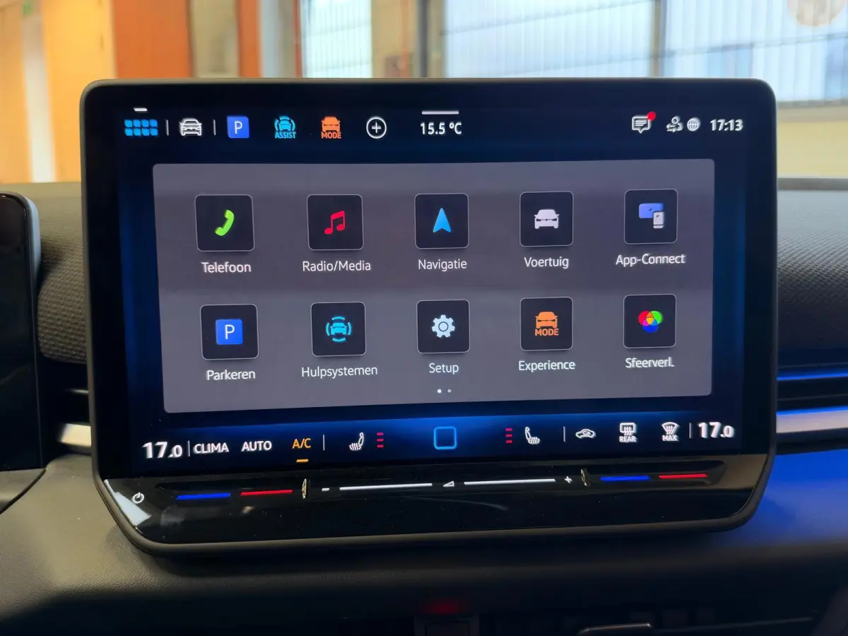 1.5 TSI R-Line Edition Apple Carplay, Adap. cruise, Stoel/stuurverwarming, Sfeerverlichting, full led