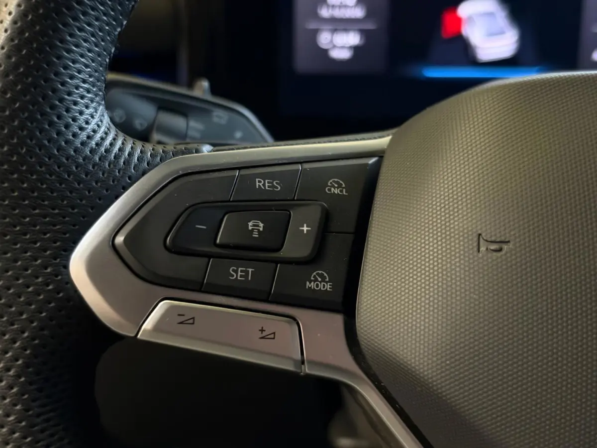 1.5 TSI R-Line Edition Apple Carplay, Adap. cruise, Stoel/stuurverwarming, Sfeerverlichting, full led