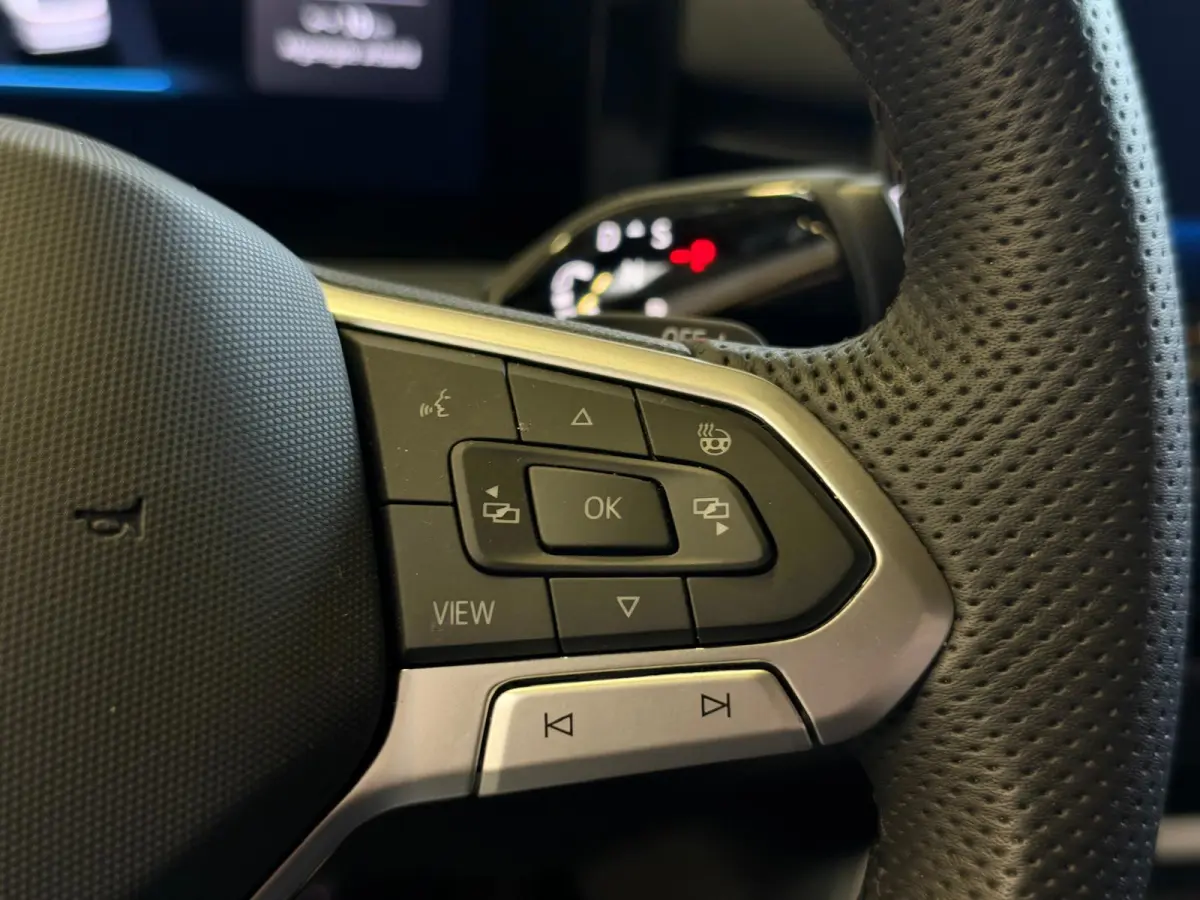 1.5 TSI R-Line Edition Apple Carplay, Adap. cruise, Stoel/stuurverwarming, Sfeerverlichting, full led
