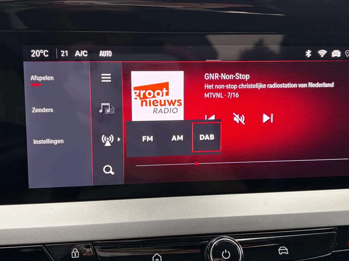 1.2 Turbo 145 PK Hybrid GS | MATRIX LED| DODEHOEK DETECTIE| ADAPTIEVE CRUISE CONTROL| KEYLESS ENTRY & START| STUURWIEL VERWARMING| CAMERA + PARKEERSENSOREN| ELEC. CLIMATE CONTROL| EERSTE EIG