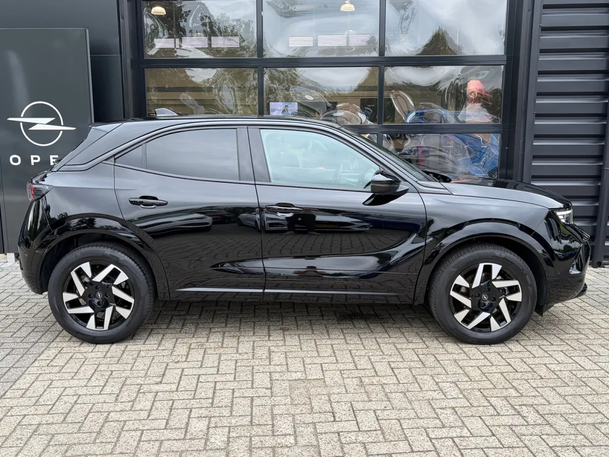 1.2 Turbo 145 PK Hybrid GS | MATRIX LED| DODEHOEK DETECTIE| ADAPTIEVE CRUISE CONTROL| KEYLESS ENTRY & START| STUURWIEL VERWARMING| CAMERA + PARKEERSENSOREN| ELEC. CLIMATE CONTROL| EERSTE EIG