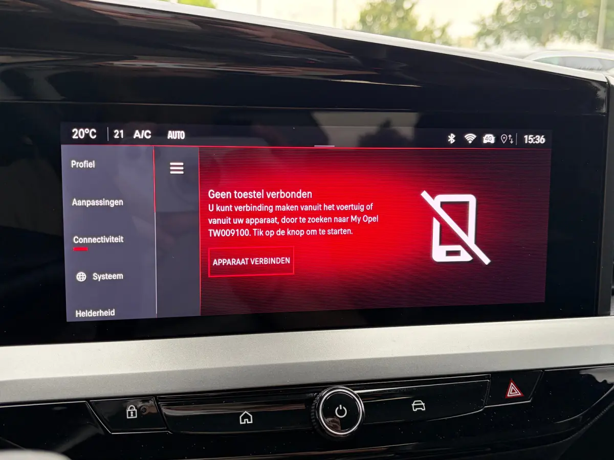 1.2 Turbo 145 PK Hybrid GS | MATRIX LED| DODEHOEK DETECTIE| ADAPTIEVE CRUISE CONTROL| KEYLESS ENTRY & START| STUURWIEL VERWARMING| CAMERA + PARKEERSENSOREN| ELEC. CLIMATE CONTROL| EERSTE EIG
