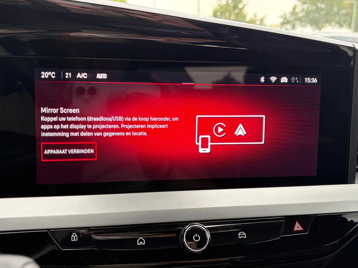 1.2 Turbo 145 PK Hybrid GS | MATRIX LED| DODEHOEK DETECTIE| ADAPTIEVE CRUISE CONTROL| KEYLESS ENTRY & START| STUURWIEL VERWARMING| CAMERA + PARKEERSENSOREN| ELEC. CLIMATE CONTROL| EERSTE EIG
