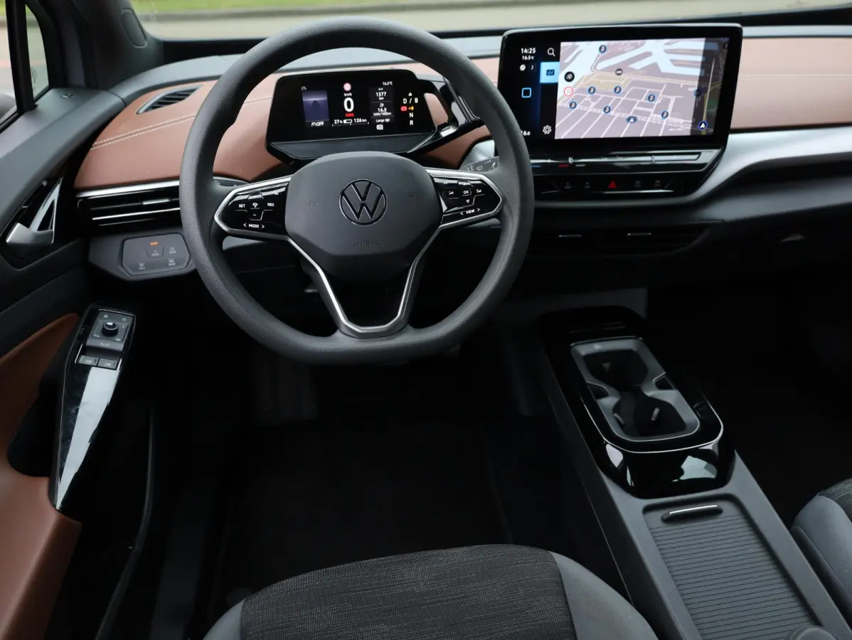 ID.5 Pro 77 kWh 150KW | Adaptive Cruise | Carplay/Android | 19"Inch | LED | DAB |