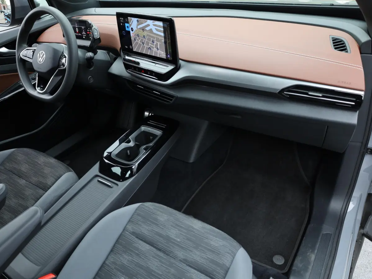 ID.5 Pro 77 kWh 150KW | Adaptive Cruise | Carplay/Android | 19"Inch | LED | DAB |
