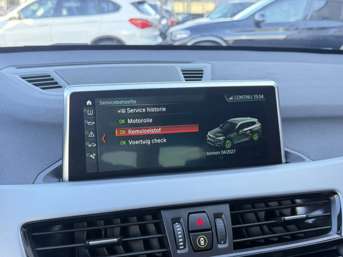 xDrive 25e Advantage Panoramadak Trekhaak LED Achteruitrijcamera Navi Pro HiFi-speakersysteem DAB Carplay