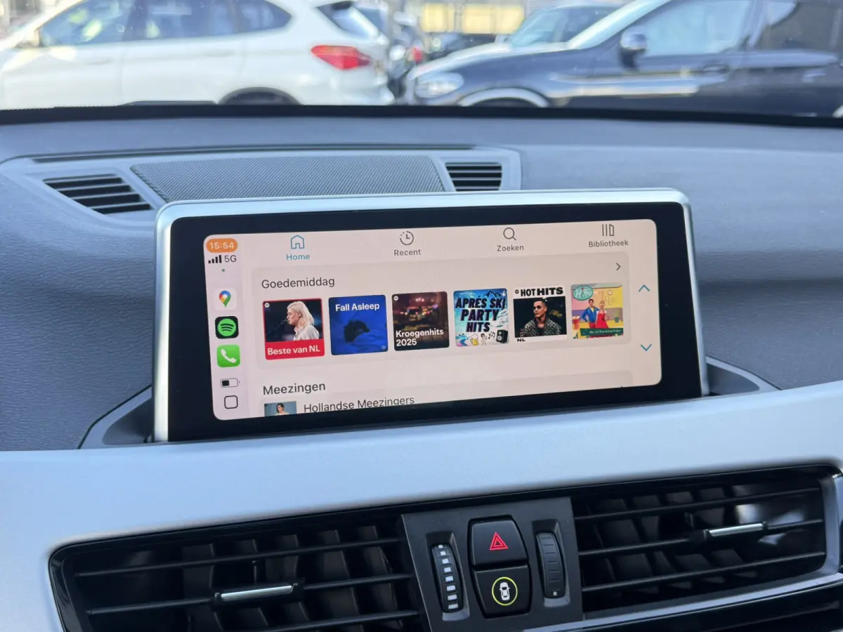 xDrive 25e Advantage Panoramadak Trekhaak LED Achteruitrijcamera Navi Pro HiFi-speakersysteem DAB Carplay