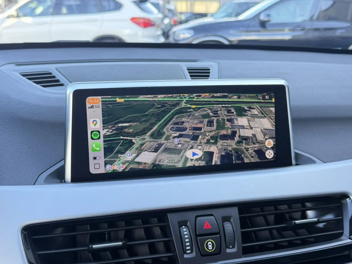 xDrive 25e Advantage Panoramadak Trekhaak LED Achteruitrijcamera Navi Pro HiFi-speakersysteem DAB Carplay