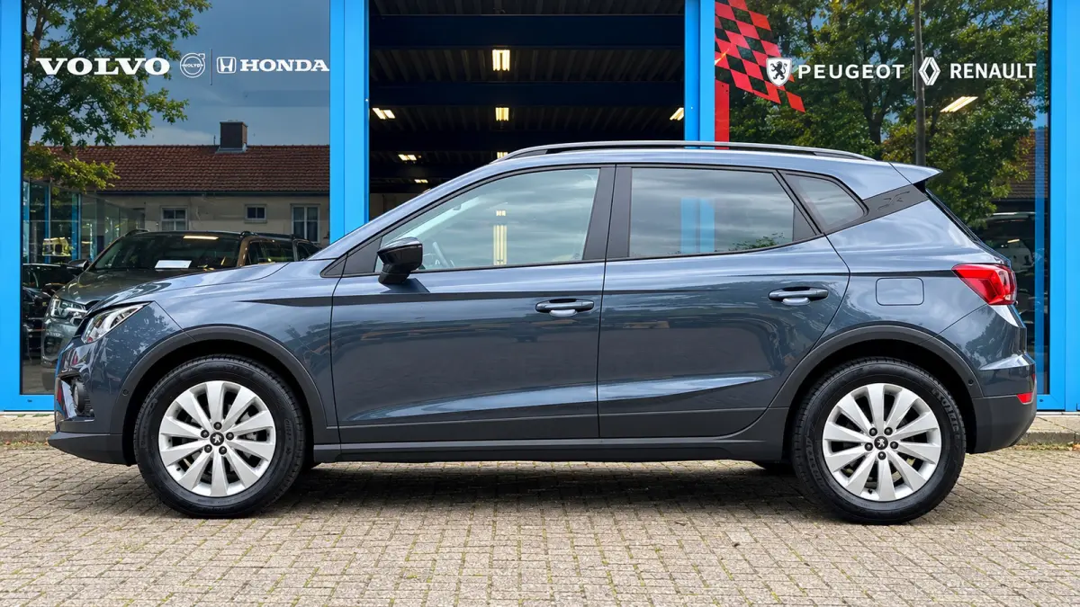 1.0 TSI!! Carplay,Trekhaak,Camera,Stoel verw!!!