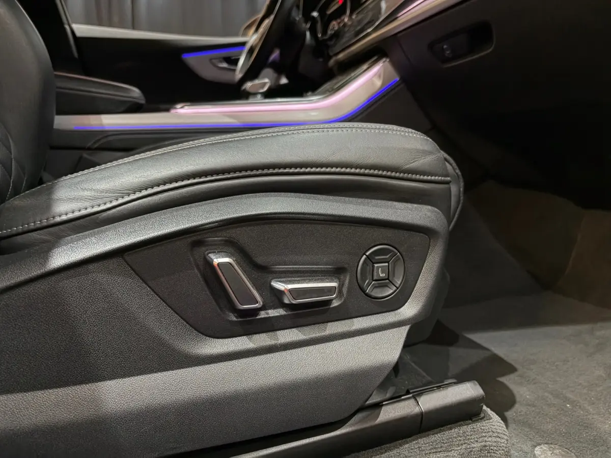 60 TFSI e quattro Competition Panoroma dak RS stoelen Led Matrix Trekhaak