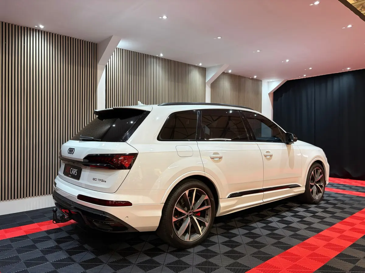 60 TFSI e quattro Competition Panoroma dak RS stoelen Led Matrix Trekhaak