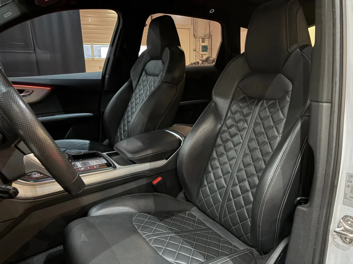 60 TFSI e quattro Competition Panoroma dak RS stoelen Led Matrix Trekhaak