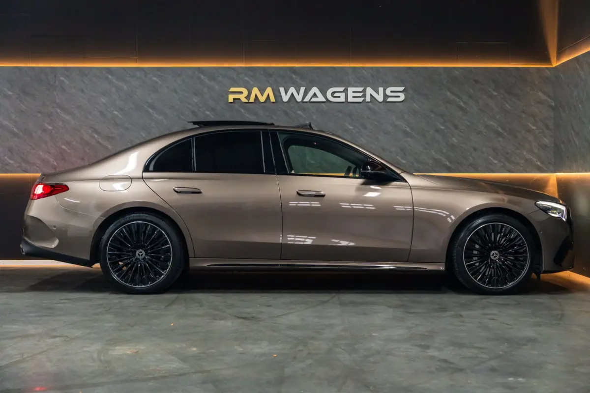 300 e 4MATIC Exclusive Line|Pano|Hyperscreen|Full