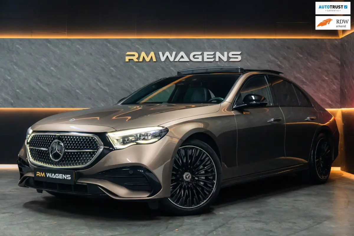 300 e 4MATIC Exclusive Line|Pano|Hyperscreen|Full