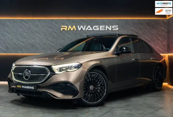300 e 4MATIC Exclusive Line|Pano|Hyperscreen|Full