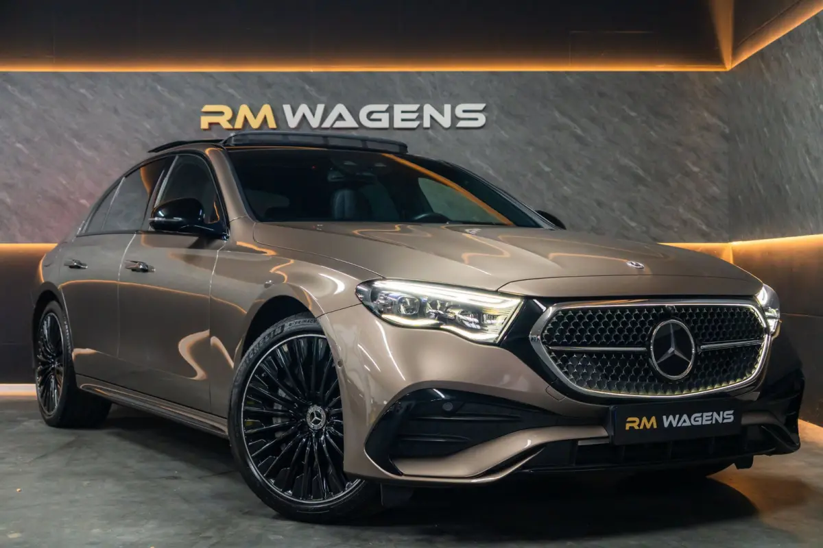 300 e 4MATIC Exclusive Line|Pano|Hyperscreen|Full