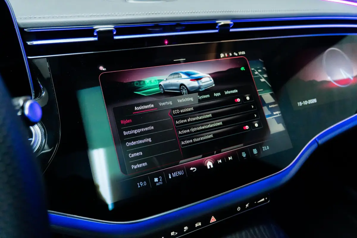 300 e 4MATIC Exclusive Line|Pano|Hyperscreen|Full