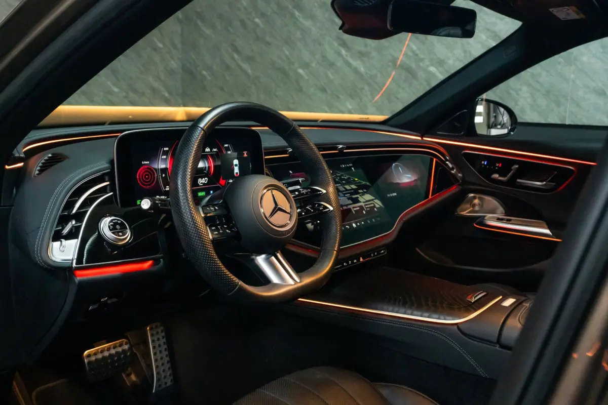 300 e 4MATIC Exclusive Line|Pano|Hyperscreen|Full