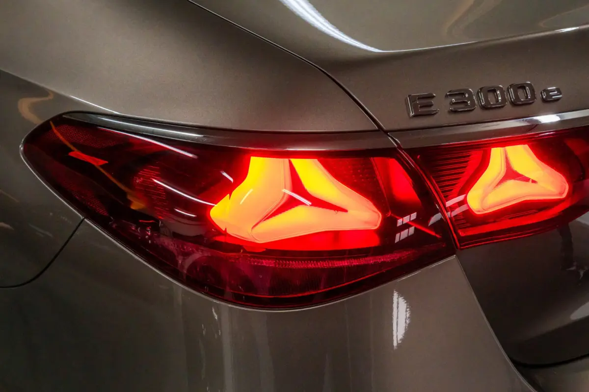 300 e 4MATIC Exclusive Line|Pano|Hyperscreen|Full