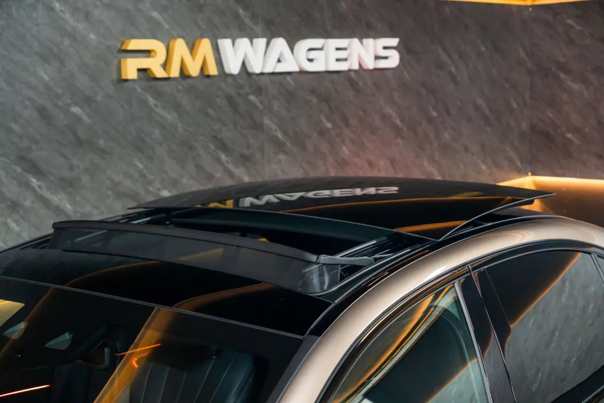 300 e 4MATIC Exclusive Line|Pano|Hyperscreen|Full