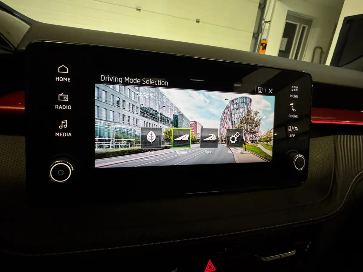 1.0 TSI Monte Carlo Panoramadak Keyless