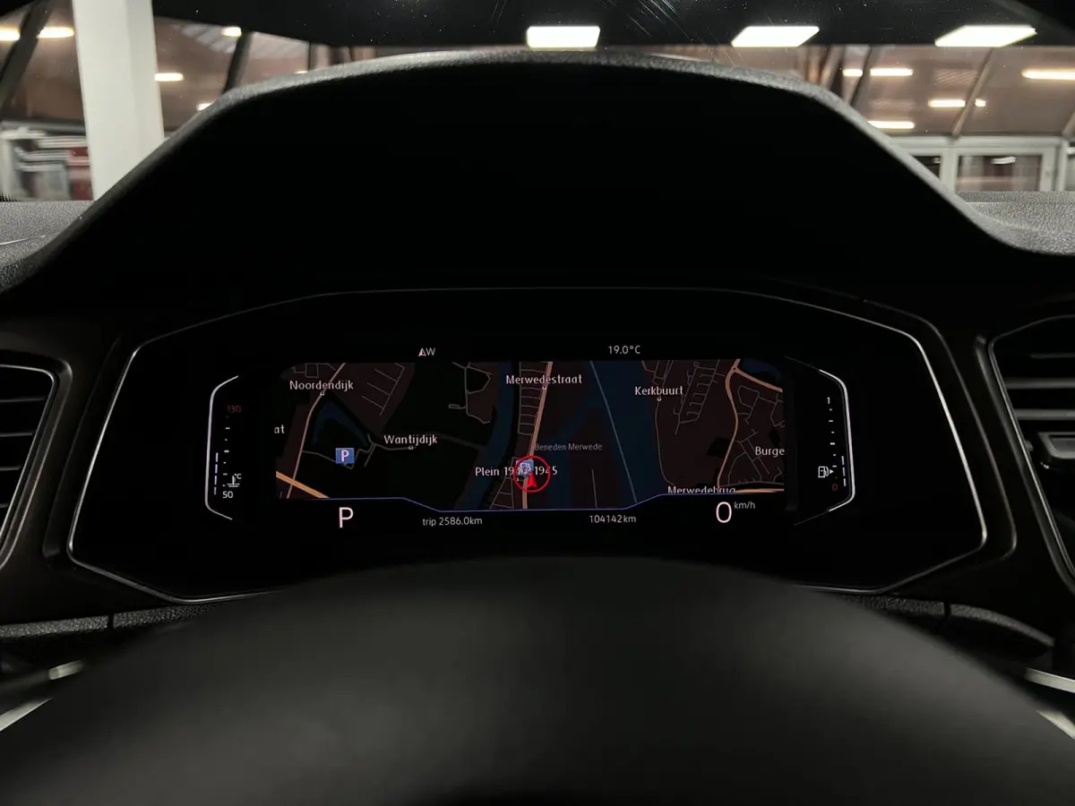 1.5 TSI Sport | ACC | Keyless | Cam | Pano