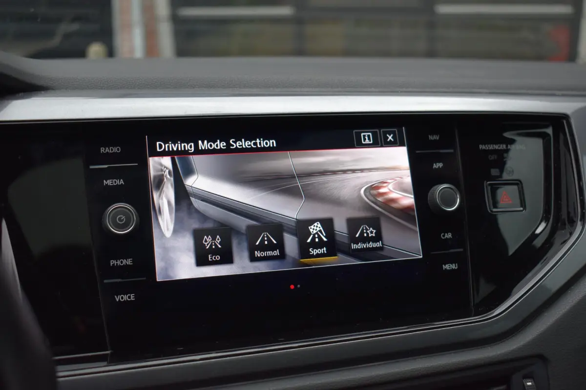 2.0 TSI GTI Pano DCC Keyess Virtual BBD Camera ACC