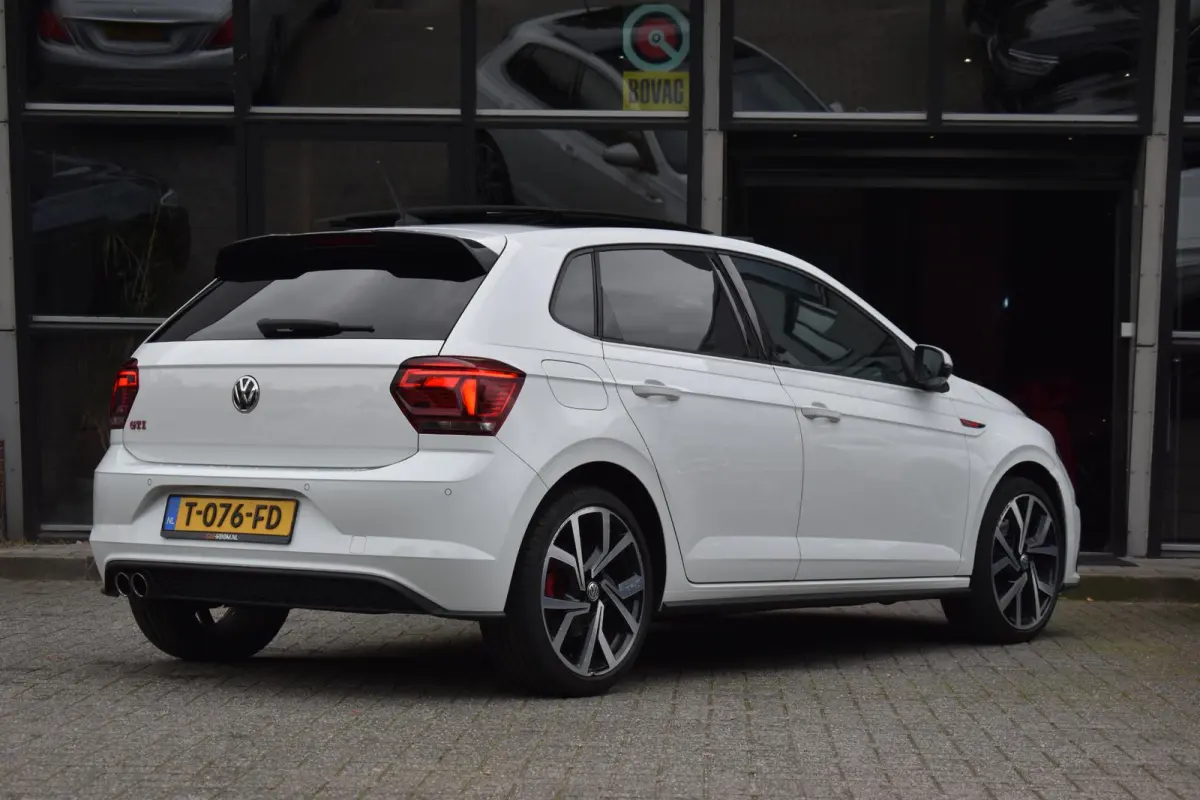 2.0 TSI GTI Pano DCC Keyess Virtual BBD Camera ACC