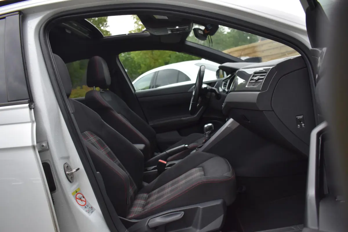 2.0 TSI GTI Pano DCC Keyess Virtual BBD Camera ACC
