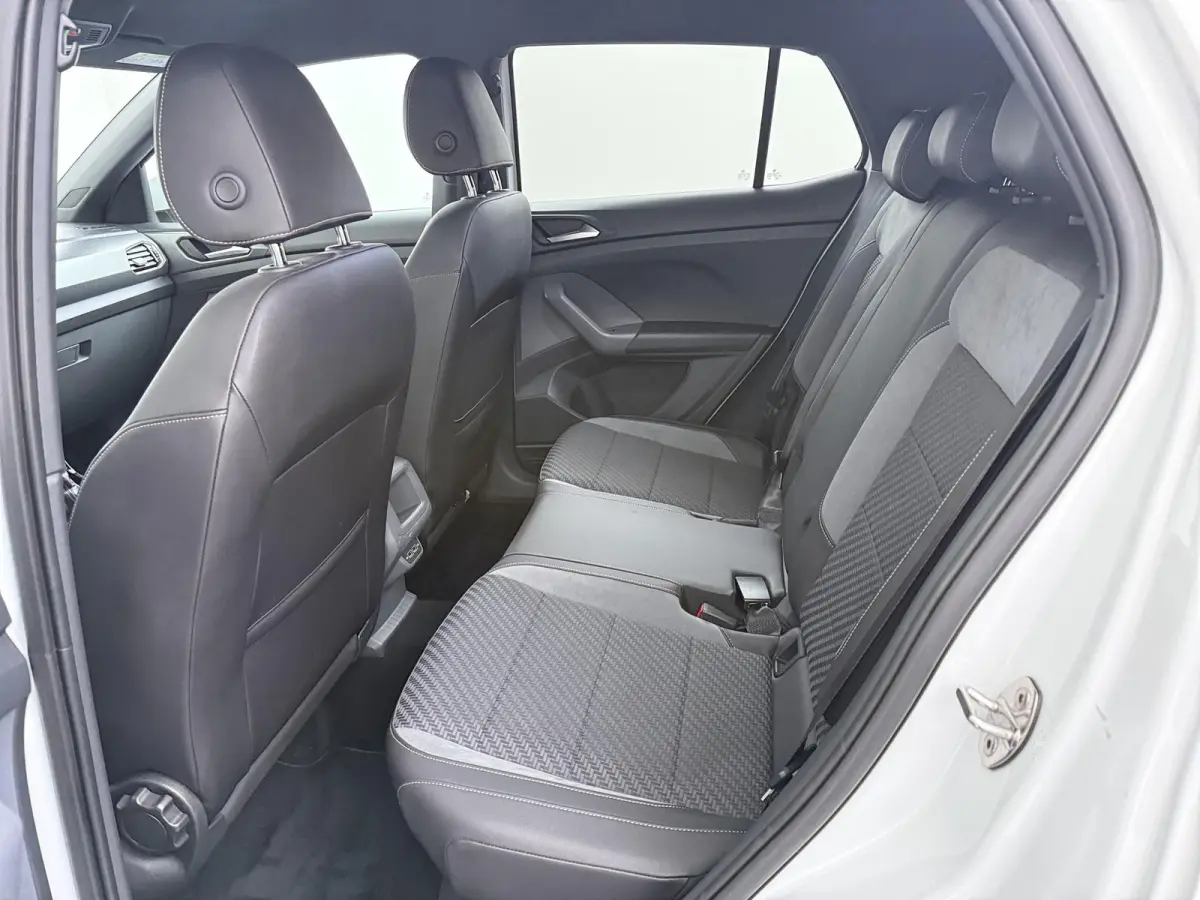1.0 TSI Style | AUTOMAAT | Trekhaak | R-Line | Virtual Cockpit | Stoelverw. |