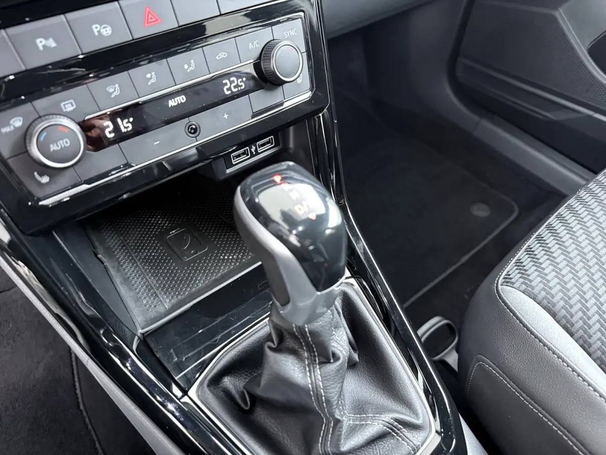 1.0 TSI Style | AUTOMAAT | Trekhaak | R-Line | Virtual Cockpit | Stoelverw. |