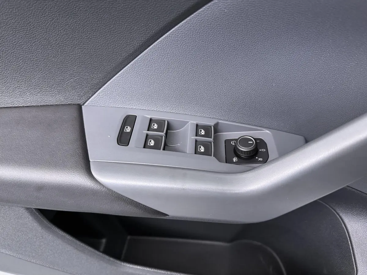 1.0 TSI Style | AUTOMAAT | Trekhaak | R-Line | Virtual Cockpit | Stoelverw. |