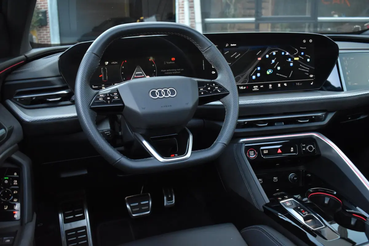 SQ5 TFSI S tronic quattro Pano Luchtv HUD B&O 360C Lane Keyless