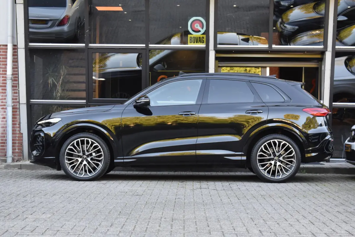 SQ5 TFSI S tronic quattro Pano Luchtv HUD B&O 360C Lane Keyless