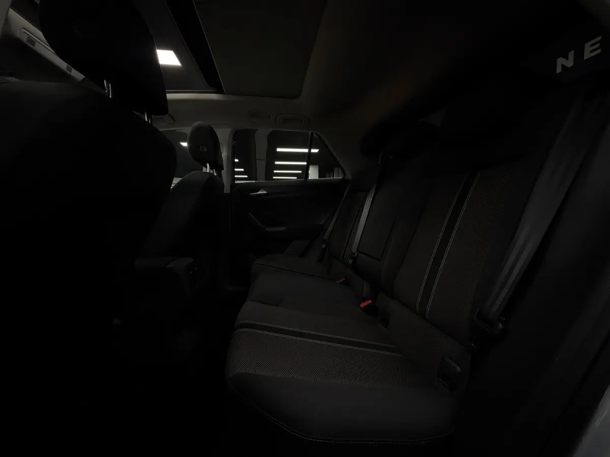 1.0 TSI | Elek.Koffer| Carplay| ACC | Pano