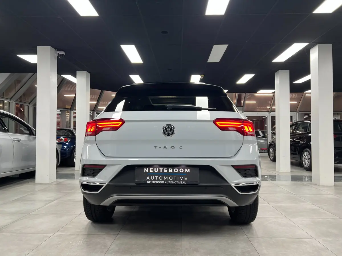 1.0 TSI | Elek.Koffer| Carplay| ACC | Pano