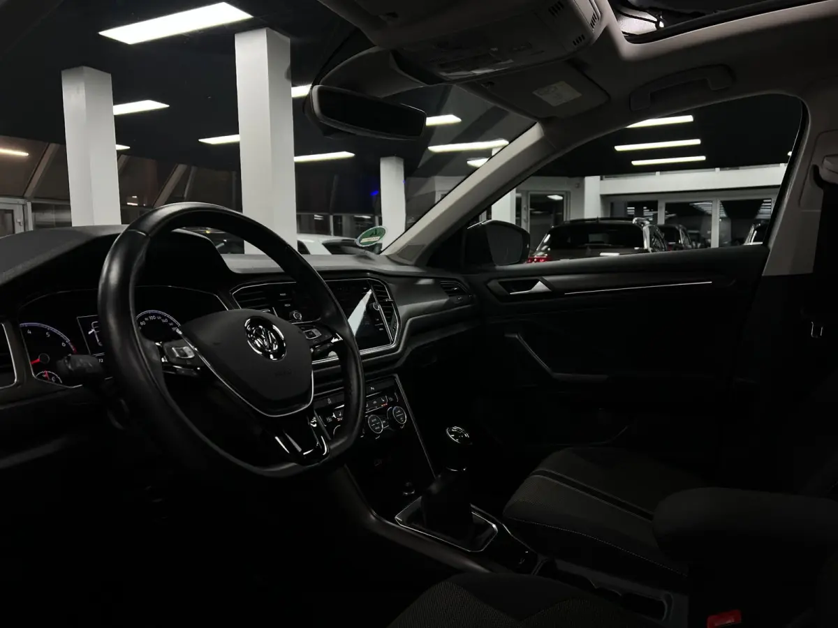1.0 TSI | Elek.Koffer| Carplay| ACC | Pano