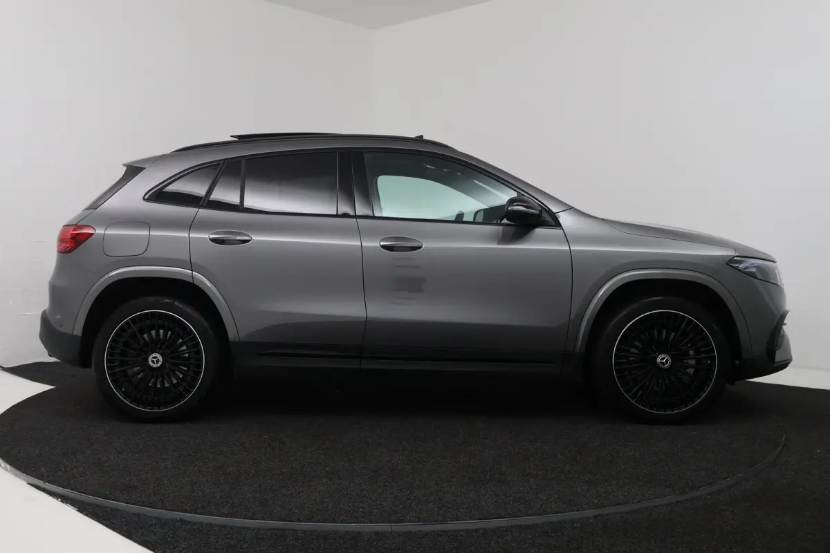 250+ Business Solution AMG 71 kWh (SOH 100%, PANORAMADAK, SFEERVERLICHTING, MOMERY SEATS, RONDOMZICHT CAMERA, FABRIEKSGARANTIE)
