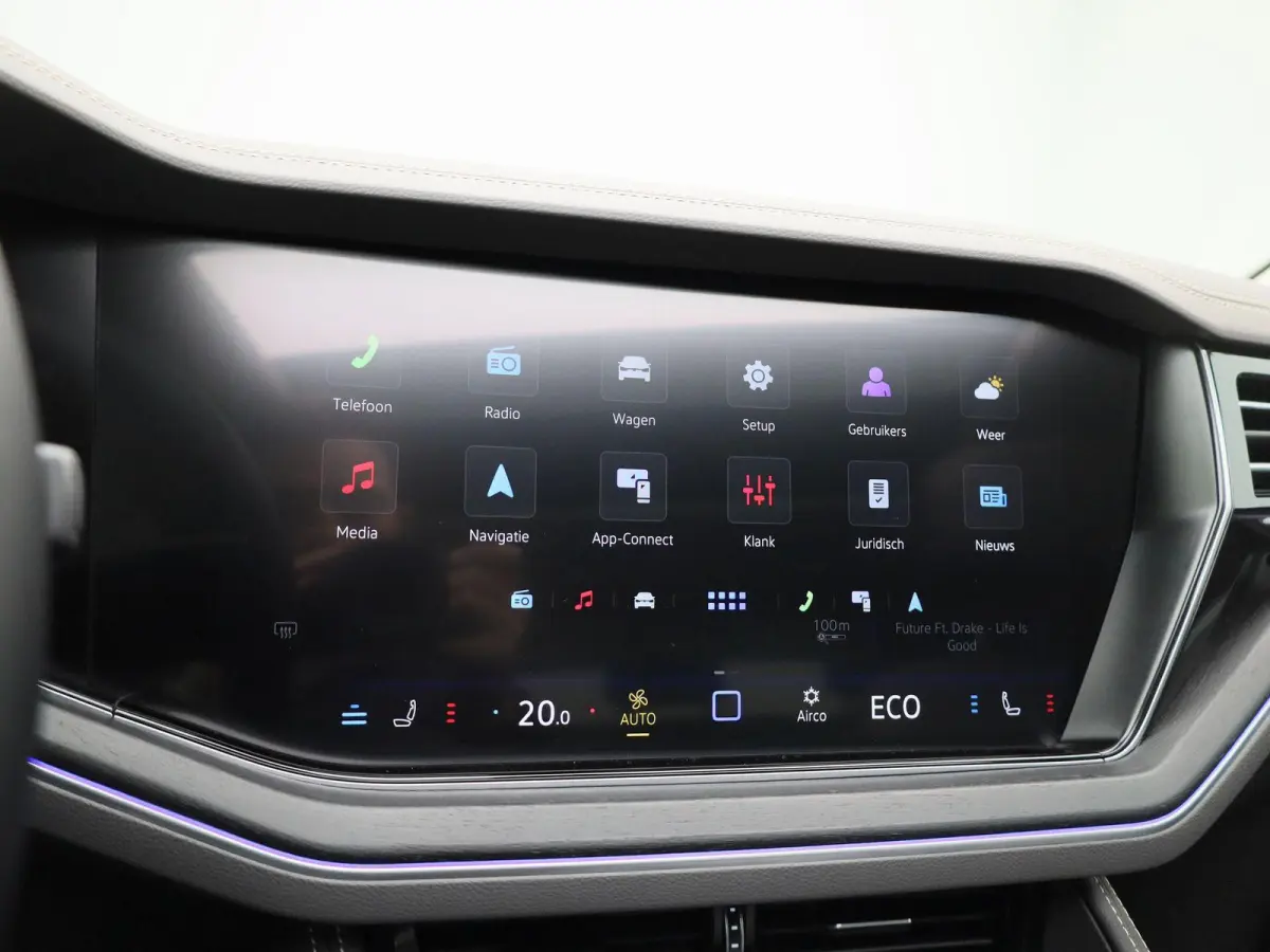 3.0 TSi eHybrid 4MOTION Elegance 381 PK | V6 | Luchtvering | Plug-In | Nightvision | Panorama Dak | Trekhaak | Head-Updisplay | Stoelverwarming Voor & Achter | Dynaudio | Geheugenfunctie sto