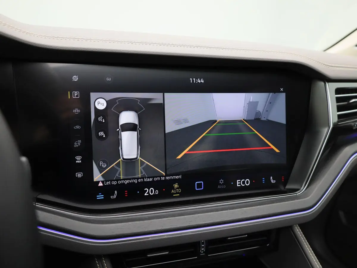3.0 TSi eHybrid 4MOTION Elegance 381 PK | V6 | Luchtvering | Plug-In | Nightvision | Panorama Dak | Trekhaak | Head-Updisplay | Stoelverwarming Voor & Achter | Dynaudio | Geheugenfunctie sto