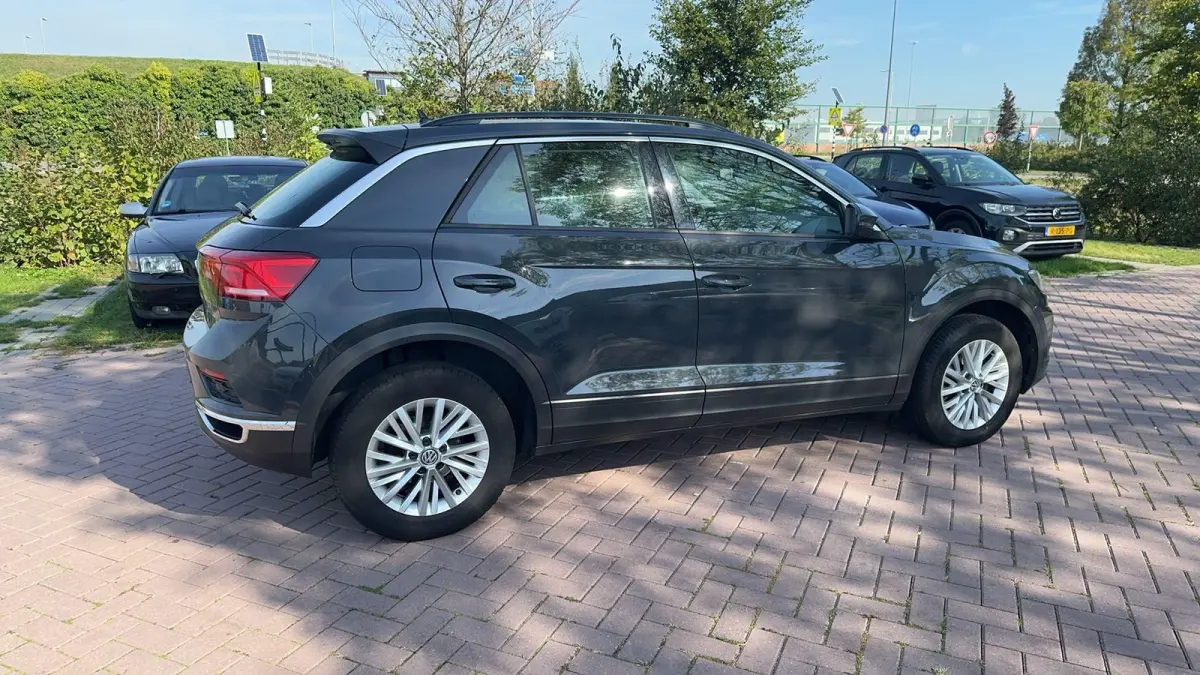 1.0 TSI Style | Origineel Nederlands | Dealer onderhoud | 1 Eigenaar | Navigatie | Climatronic | Parkeersensoren Voor & Achter | LMV 17" inch | LED-verlichting